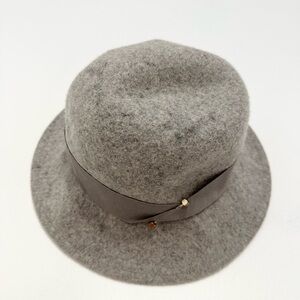 A new day wool hat winter grey job office business modest